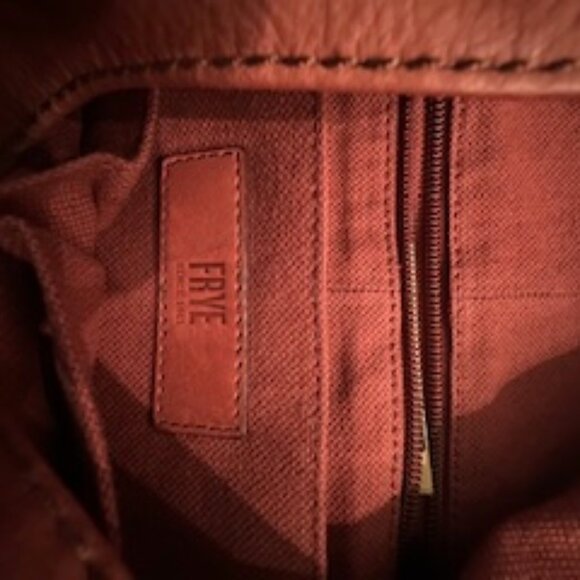 Frye Campus Rivet Hobo (Burnt Red) - Picture 8 of 8